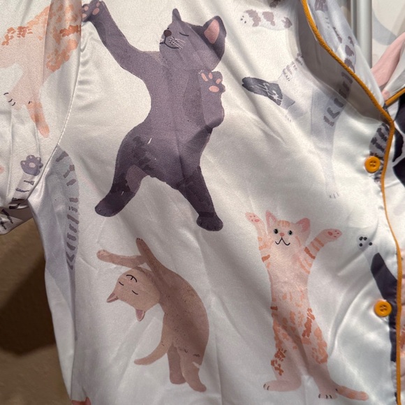 Cat pajamas set button down shirt & elastic waist shorts, size large NWT - Picture 2 of 12